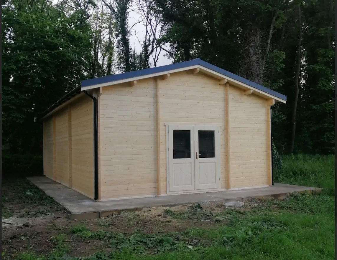 Real Project: The Golf Club 'Lodge' – Why Insulated Cabins Are Perfect for Business